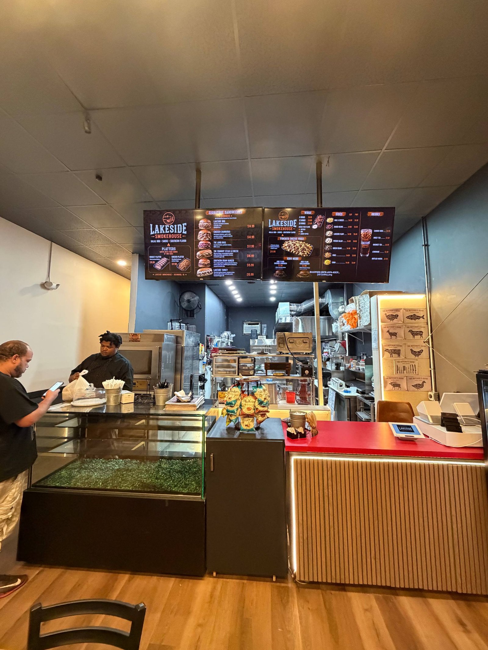 Inside Lakeside Smokehouse